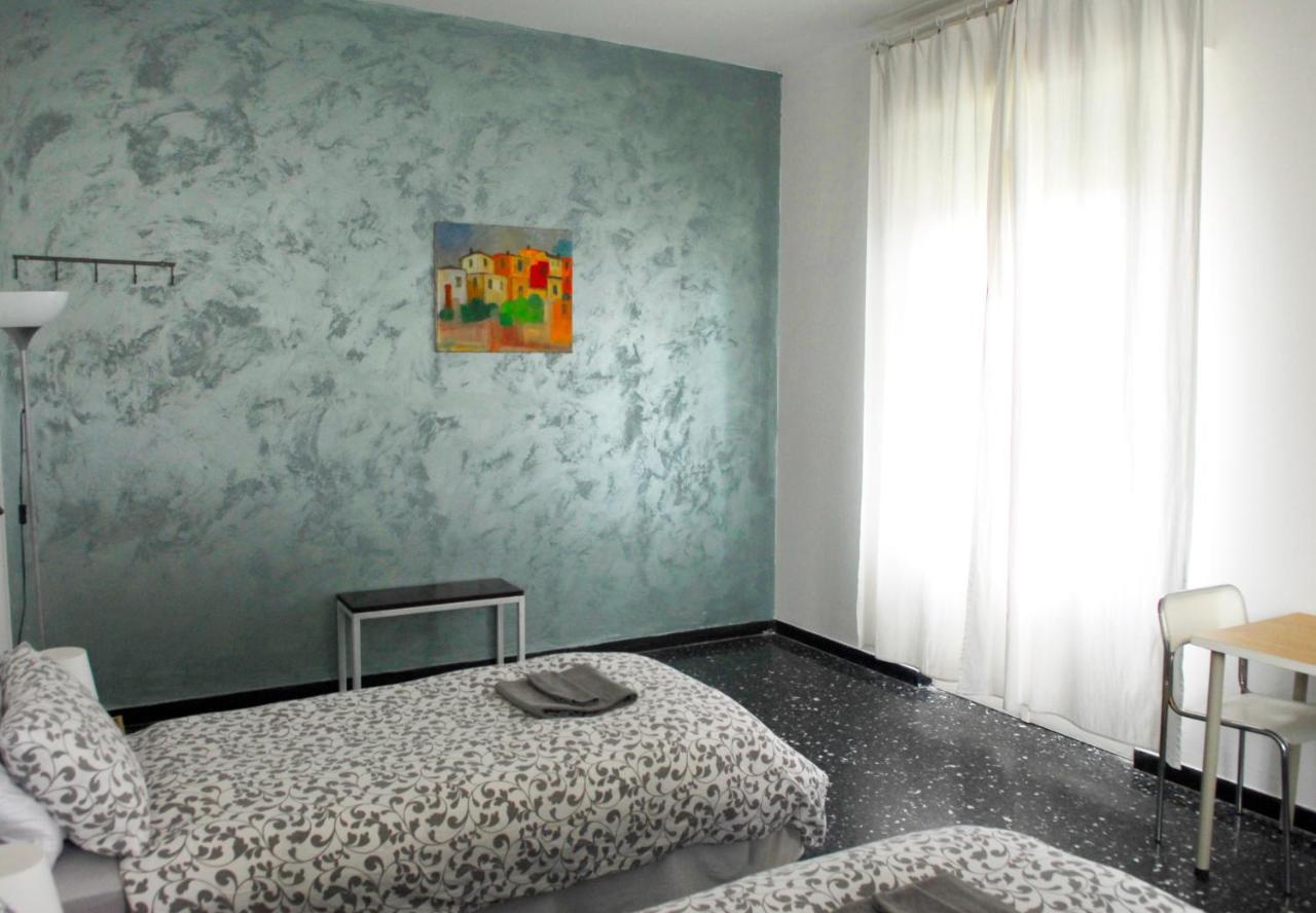 Hotel La Pergola Private Parking Vezzano Ligure Exterior foto