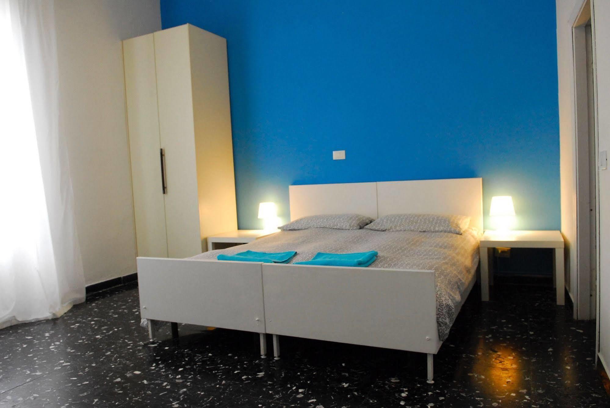 Hotel La Pergola Private Parking Vezzano Ligure Exterior foto